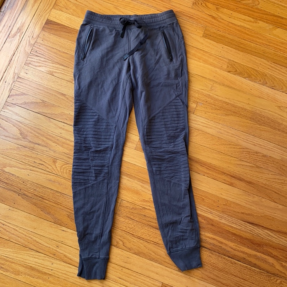 Alo moto sweat pants